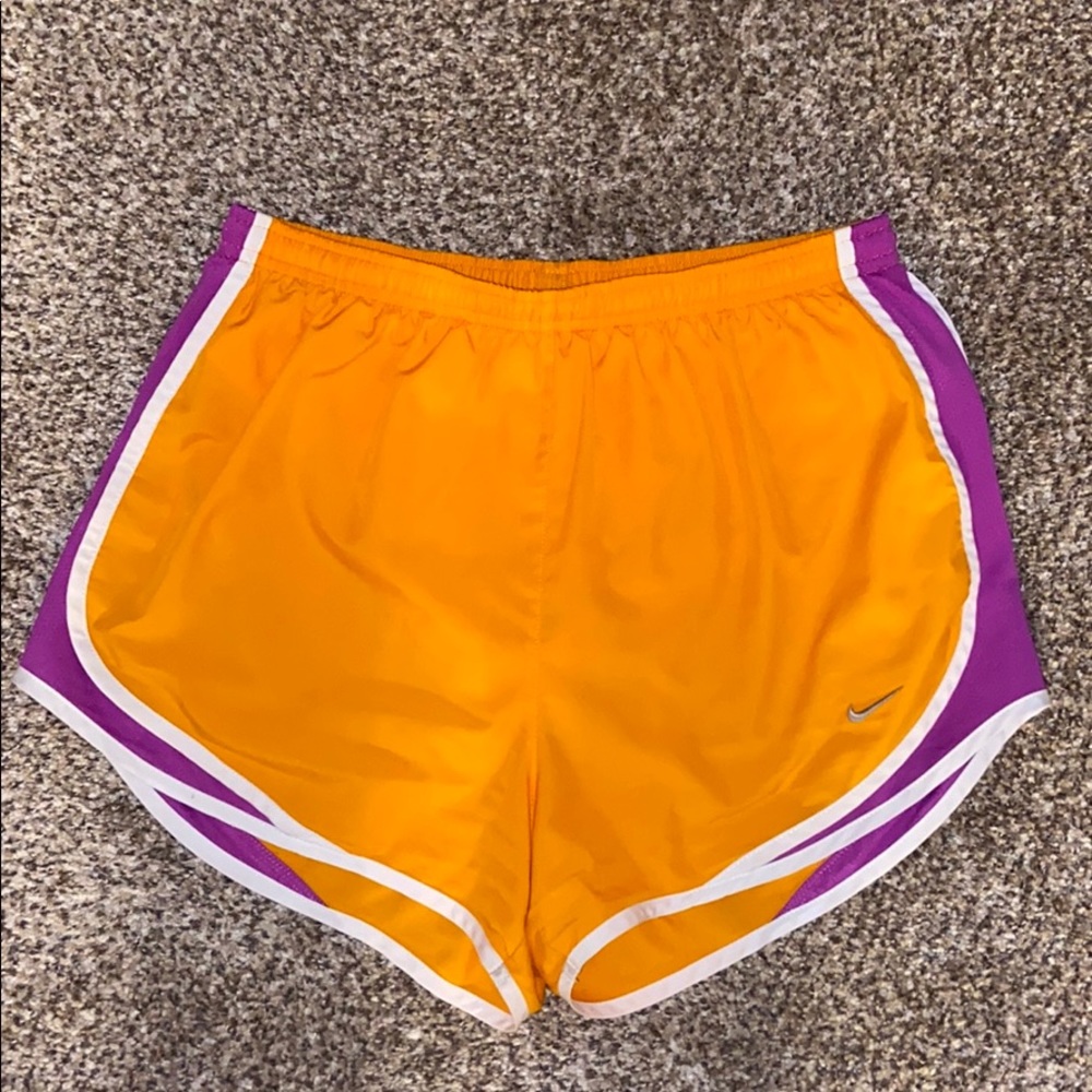 Nike Women’s Tempo Short